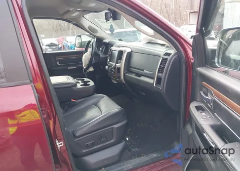 2017 Ram 1500 Laramie z USA, uszkodzony, nr VIN 1C6RR7NT8HS547372